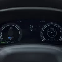 Karoqu, třes se, jede Toyota Corolla Cross