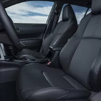 Karoqu, třes se, jede Toyota Corolla Cross