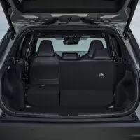 Karoqu, třes se, jede Toyota Corolla Cross