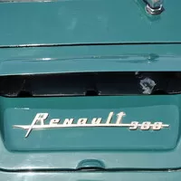 Renault project 900: Proč je to celé obráceně?