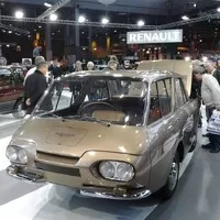 Renault project 900: Proč je to celé obráceně?