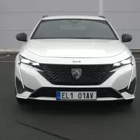 Peugeot 308 SW GT 225 Hybrid: Na půl cesty k prémii