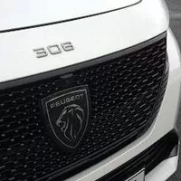 Peugeot 308 SW GT 225 Hybrid: Na půl cesty k prémii