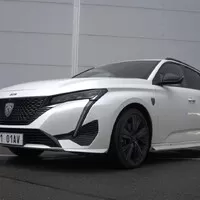 Peugeot 308 SW GT 225 Hybrid: Na půl cesty k prémii