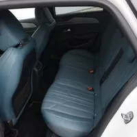 Peugeot 308 SW GT 225 Hybrid: Na půl cesty k prémii