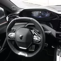 Peugeot 308 SW GT 225 Hybrid: Na půl cesty k prémii