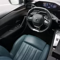 Peugeot 308 SW GT 225 Hybrid: Na půl cesty k prémii