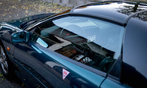 Editorial: Reportáž z krize středního věku