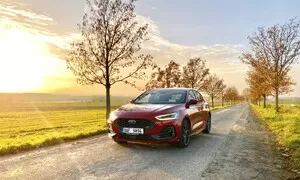 Recenze & testy: Ford Focus ST X: Nekompromisně