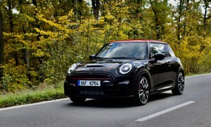 Recenze & testy: Mini JCW: Má mi i moderní hot hatch co nabídnout?