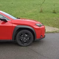 Lexus UX250h: Crossover done right