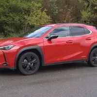 Lexus UX250h: Crossover done right