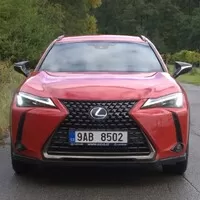 Lexus UX250h: Crossover done right