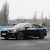 DS 9 Rivoli E-Tense 360 4x4: Francouzský křižník, co změnil směr