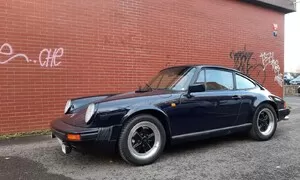 Porsche 911 je auto, které jen tak neomrzí