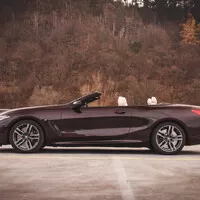 BMW M850i Cabrio xDrive: Konečně mladíkem v luxusním BMW