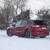 Ford Kuga 1.5 EcoBoost ST-line X: Jediné auto, které kdy budete potřebovat?