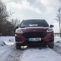 Ford Kuga 1.5 EcoBoost ST-line X: Jediné auto, které kdy budete potřebovat?
