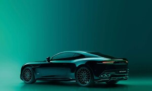 Novinky: Autíčkářův týden: České Auto roku jde do finále, minivan od Volva, důstojné rozloučení s DBS a upřímný Clarkson.