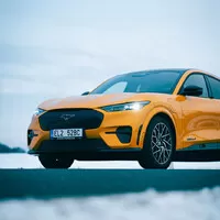 Ford Mustang Mach E GT: Musclecar, který neřve a nečoudí