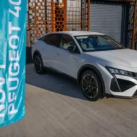 První svezení s Peugeotem 408 otevírá nerudovskou otázku
