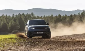 Autíčkář na cestách, Recenze & testy: Range Rover Sport 510e v katalánských horách: Nedokážu ve slovníku nemá