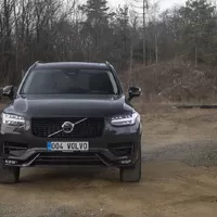 Volvo XC90 B6 Polestar Engineered: Rodinný bodyguard v nejlepších letech