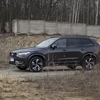 Volvo XC90 B6 Polestar Engineered: Rodinný bodyguard v nejlepších letech