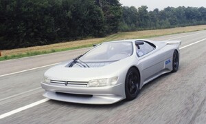 Historie: Peugeot Oxia: Supersport se lvem ve znaku