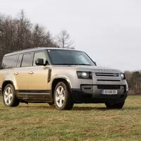 Land Rover Defender 130 D300: Svatý grál nalezen