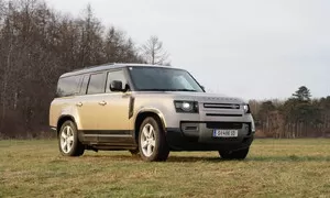 Land Rover Defender 130 D300: Svatý grál nalezen