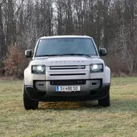 Land Rover Defender 130 D300: Svatý grál nalezen
