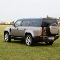 Land Rover Defender 130 D300: Svatý grál nalezen