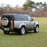 Land Rover Defender 130 D300: Svatý grál nalezen