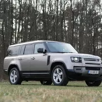 Land Rover Defender 130 D300: Svatý grál nalezen