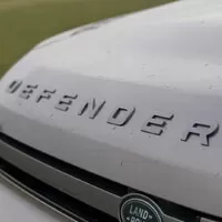 Land Rover Defender 130 D300: Svatý grál nalezen