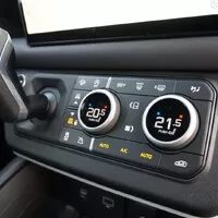 Land Rover Defender 130 D300: Svatý grál nalezen