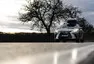 Lexus RX bez touchpadu a šestiválce, zato v růžové!