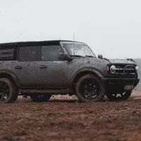 Ford Bronco Outer Banks: Angličák v životní velikosti