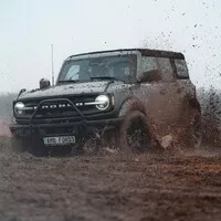Ford Bronco Outer Banks: Angličák v životní velikosti