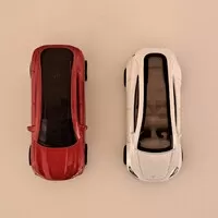 Tesla model Y vs. Mustang Mach-E: Srovnávací test dostupných elektromobilů