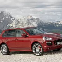 Jarní automobilová deprese