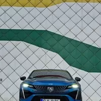 Peugeot 408 Hybrid 225: To je pěkná směsice