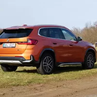 BMW X1 xDrive23d: Proces dospívání