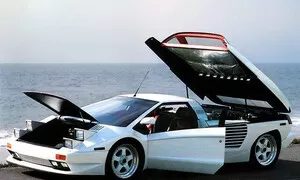 Historie: Cizeta V16T: Když chcete víc než dokonalost