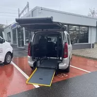 Auto pro vozíčkáře od firmy API, foto: Dan Vojtěch, Toyota