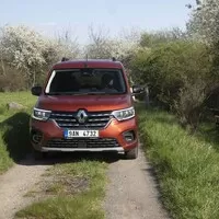 Renault Kangoo 1.3 TCe: Rodinný kočár, pracant a svačinář v jednom