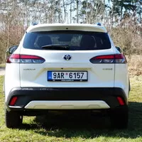 Toyota Corolla Cross 2.0 Hybrid: Staré jméno novým kouskům naučíš