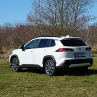 Toyota Corolla Cross 2.0 Hybrid: Staré jméno novým kouskům naučíš