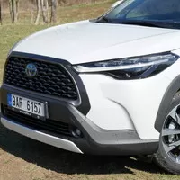 Toyota Corolla Cross 2.0 Hybrid: Staré jméno novým kouskům naučíš